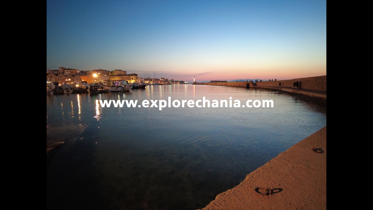 Night walking tour at the lighthouse Chania 